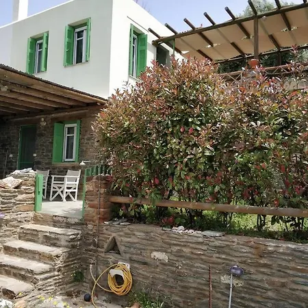Zenios Andros-cycladic House Overlooking Bay Ferienhaus