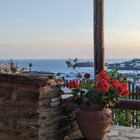 Casa vacanze Zenios Andros-cycladic House Overlooking Bay Mpatsi