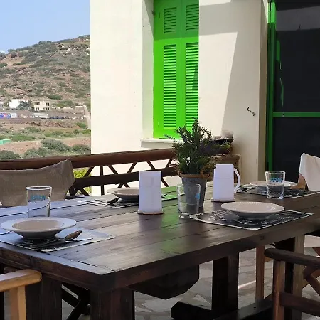 بيت للعطل Zenios Andros-cycladic House Overlooking Bay