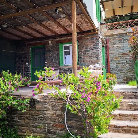 بيت للعطل Zenios Andros-cycladic House Overlooking Bay