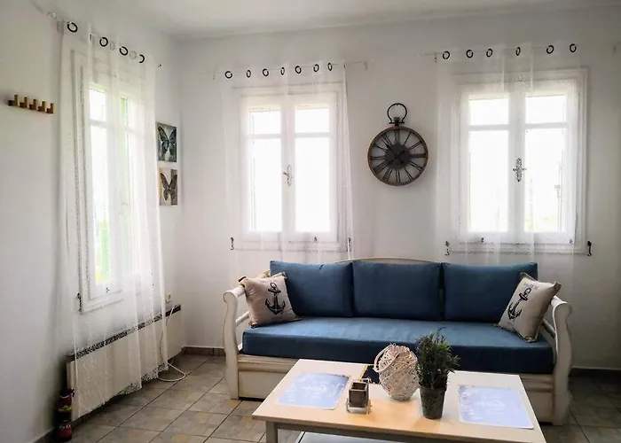 Vakantiehuis Zenios Andros-cycladic House Overlooking Bay *