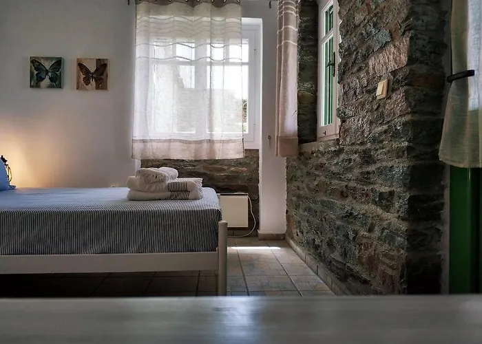 Zenios Andros-cycladic House Overlooking Bay Vakantiehuis *