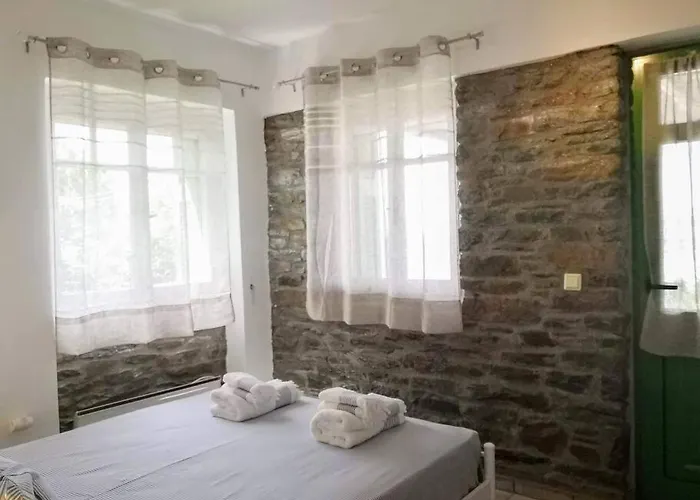 Vakantiehuis Zenios Andros-cycladic House Overlooking Bay