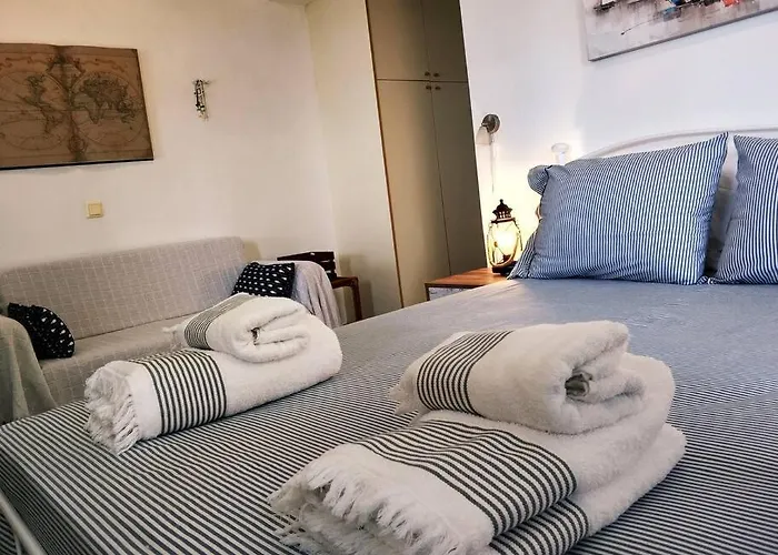 Zenios Andros-cycladic House Overlooking Bay Vakantiehuis Mpatsi