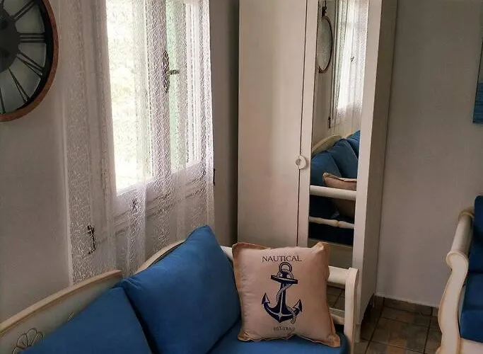 Zenios Andros-cycladic House Overlooking Bay Vakantiehuis *