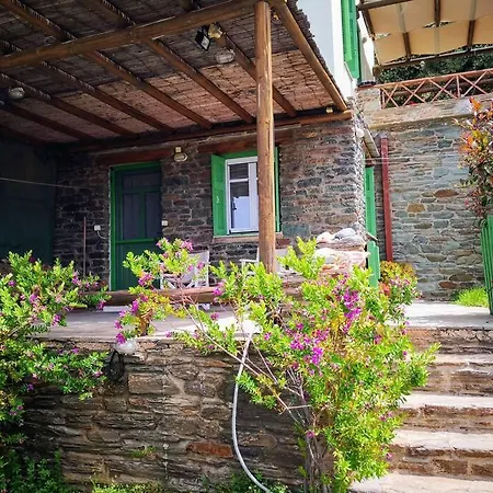 Zenios Andros-cycladic House Overlooking Bay Ferienhaus Batsi