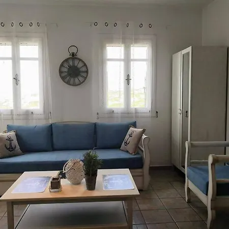 Ferienhaus Zenios Andros-cycladic House Overlooking Bay