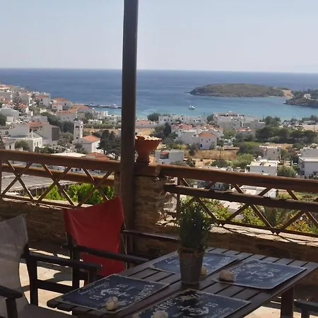 Feriehus Zenios Andros-cycladic House Overlooking Bay Mpatsi