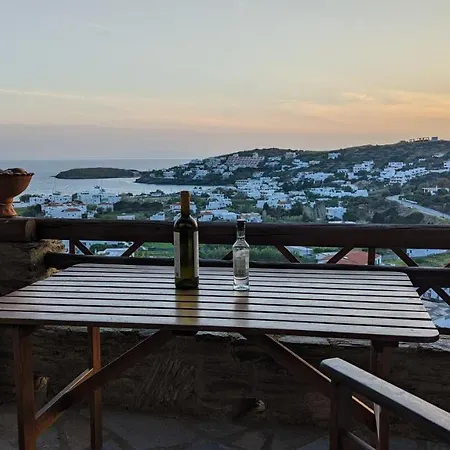 Ferienhaus Zenios Andros-cycladic House Overlooking Bay Batsi