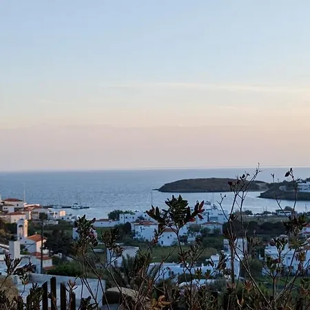Feriehus Zenios Andros-cycladic House Overlooking Bay Mpatsi