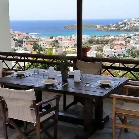 Σπίτι διακοπών Zenios Andros-cycladic House Overlooking Bay *