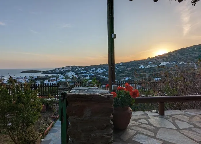 Zenios Andros-cycladic House Overlooking Bay Μπατσί